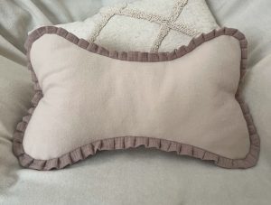 Lesekissen Romantic Creme